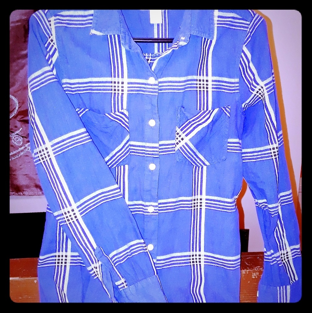 Old Navy button down shirt